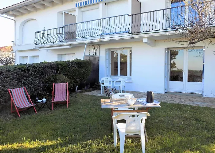 Royan - Plage Du Chay - Appartement En Rez-De-Jardin Avec Apercu Mer