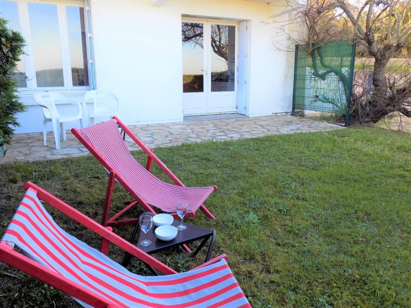Apartment - Du Chay - En Rez-de-jardin Avec Apercu